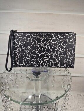 Michael Kors Star Print large Wristlet Clutch - Black & White
